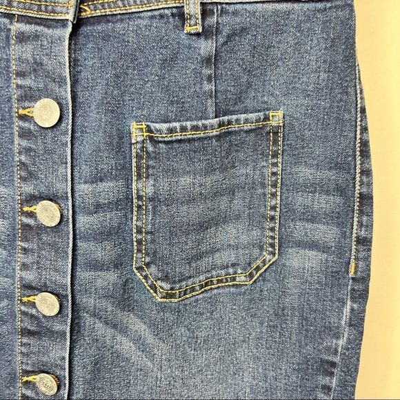 Kenneth Cole Reaction Button up Denim Skirt Patch Pockets Size 4 - Picture 3 of 6